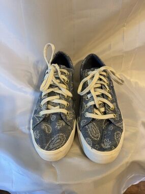 KEDS Sneakers